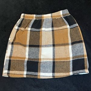 Girl’s plaid skirt